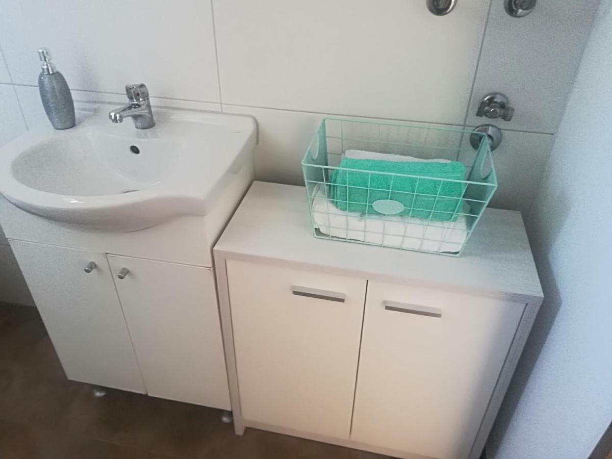 Apartman Franc Zara Esterno foto